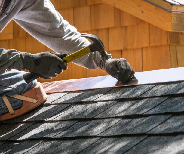 Best Emergency Roof Repair  in Howard City, MI
